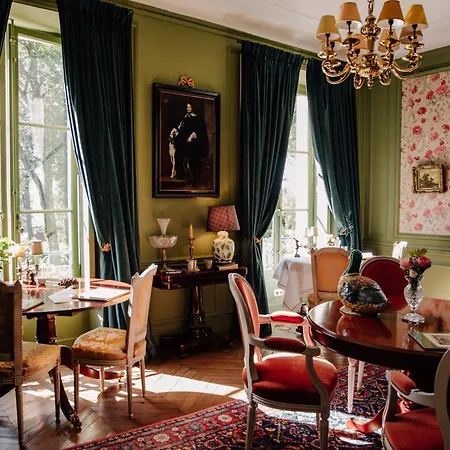 Château De Alojamento de Acomodação e Pequeno-almoço 3*