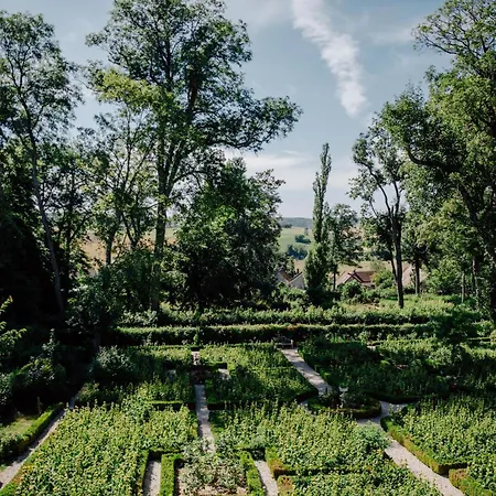 Chateau De Bed & Breakfast Picheny